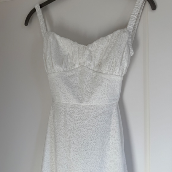 NWT, Selfie Leslie Dream Crush Lace-Up Back Mesh Overlay Midi Dress White - Picture 6 of 10